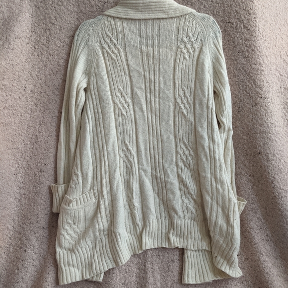 White Knitted Sweater - Picture 2 of 4